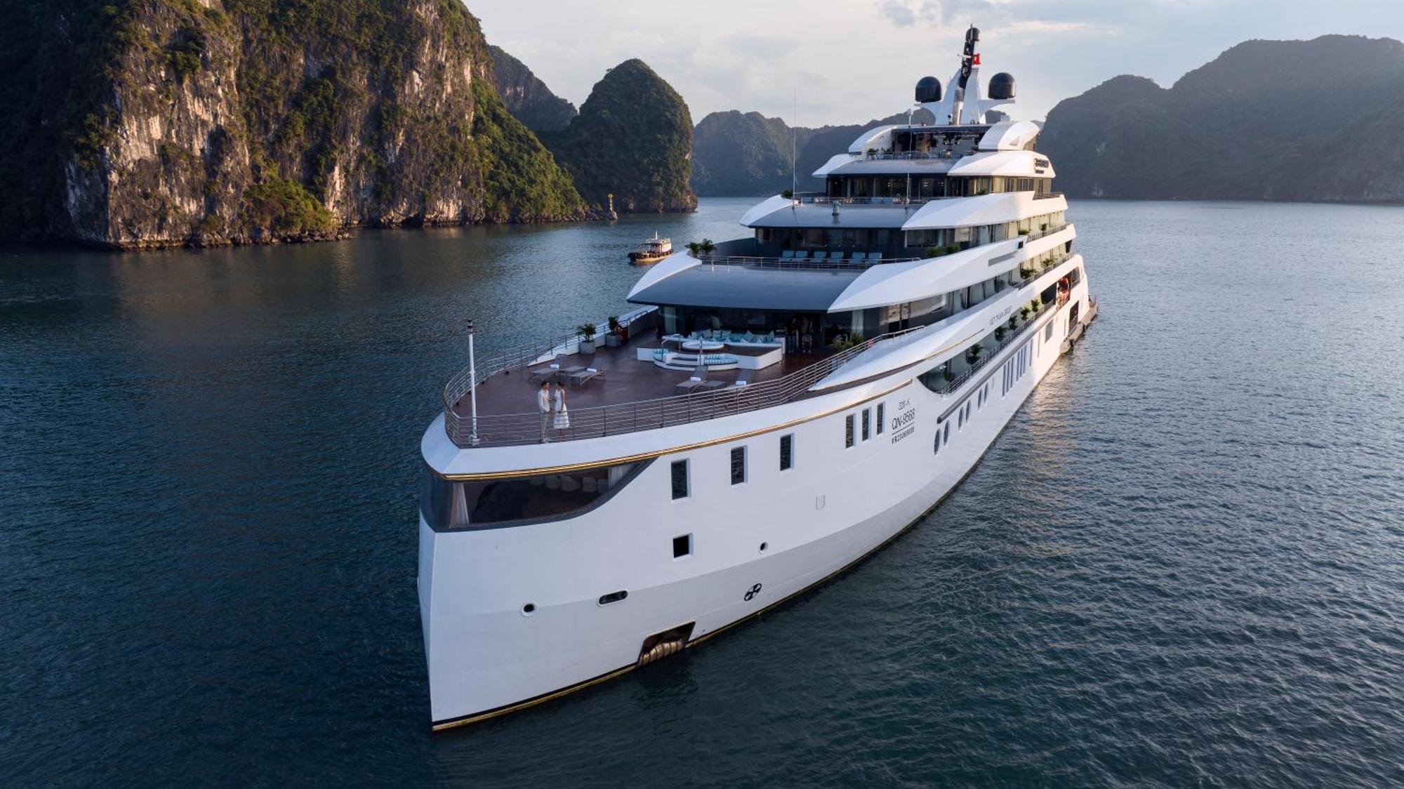Отель Grand Pioneers Halong Bay Cruise 1 Халонг Экстерьер фото